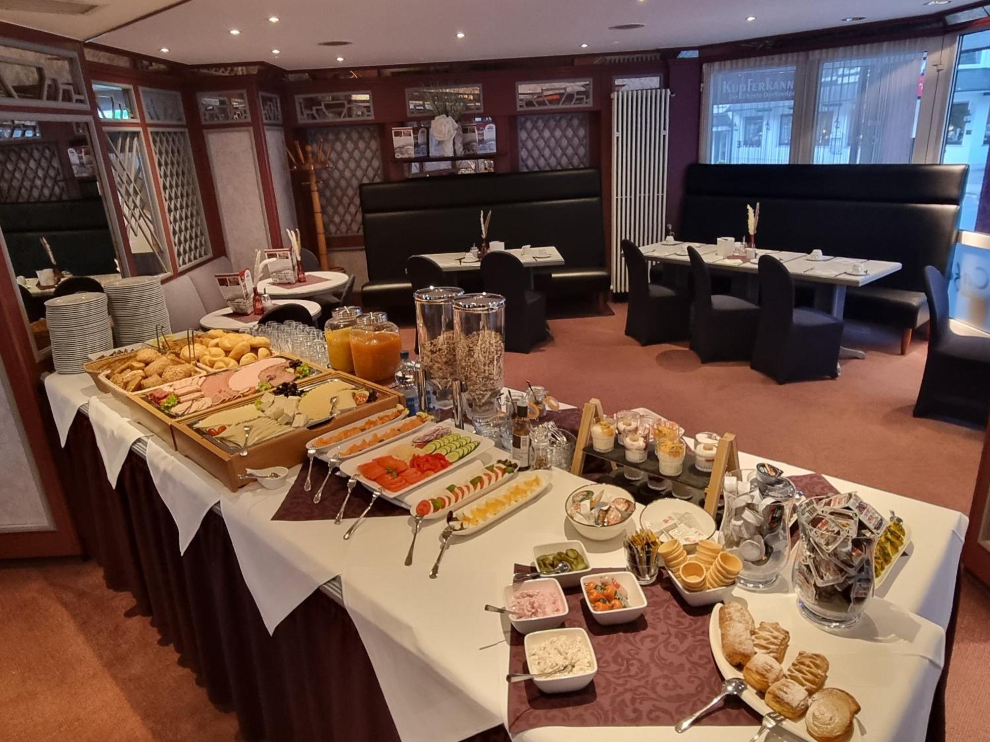 Hotel Willinger Mitte Виллинген Экстерьер фото